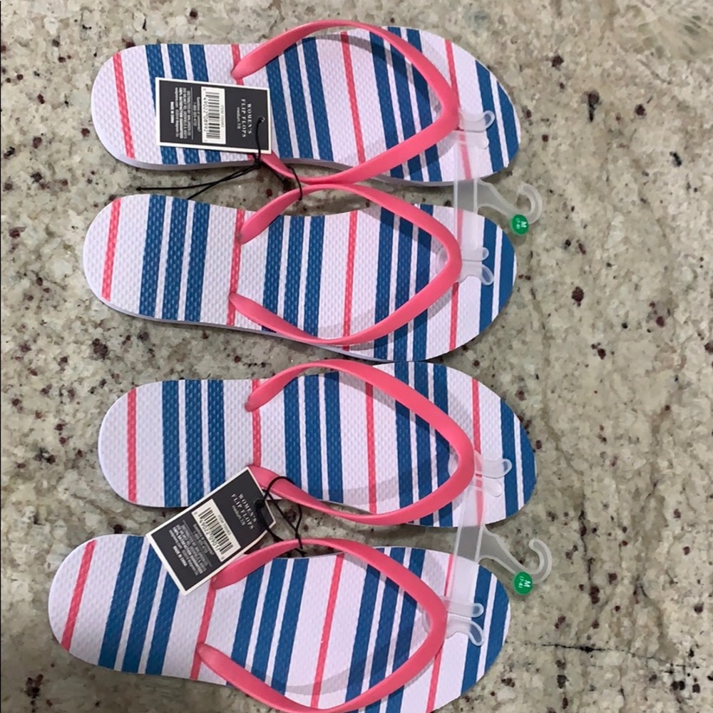 Brand New Women’s Flip Flops 2 pairs Size M(7-8)